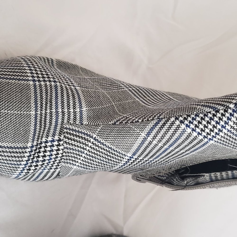 Booties - Picture 3 of 4